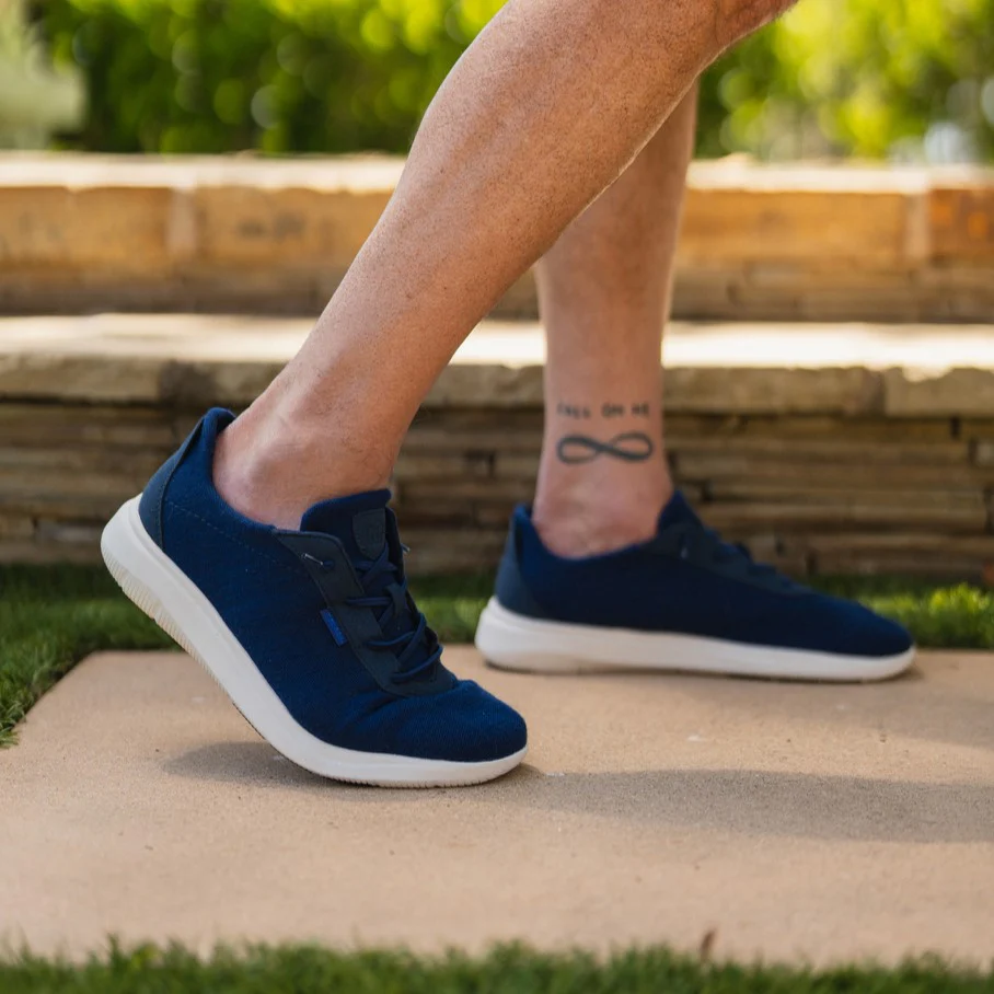 Men's Signature Lace-Ups Oxford Blue - Image 6